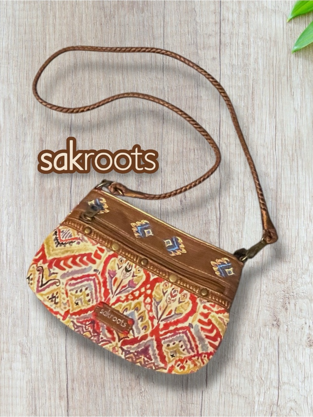 Sakroots Artist Circle Canvas Crossbody Bag Red Floral Boho Purse